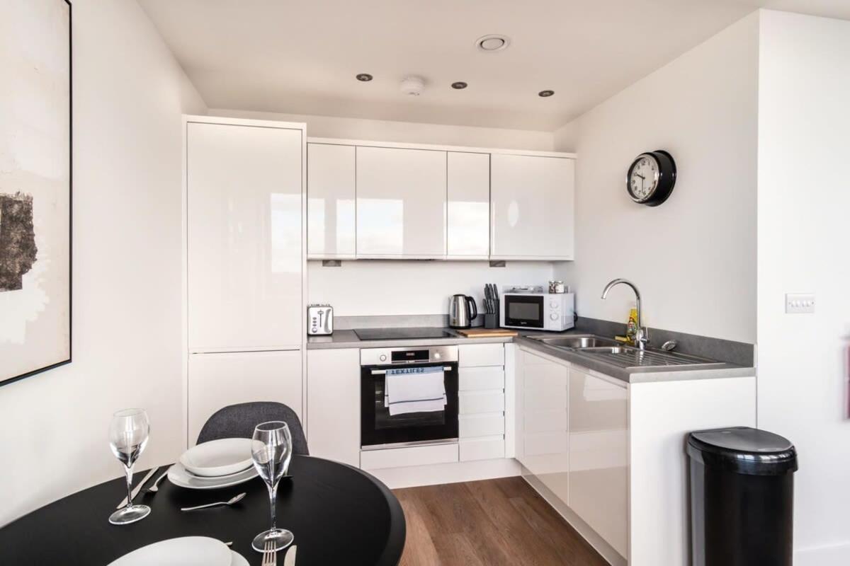 Stayzeni, Alexandra Rise * Manchester